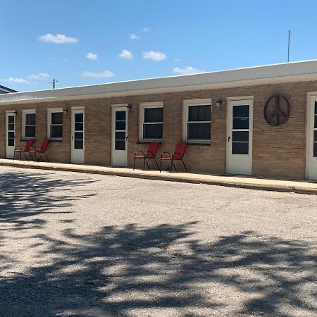 Alma The Triangle Motel מראה חיצוני תמונה