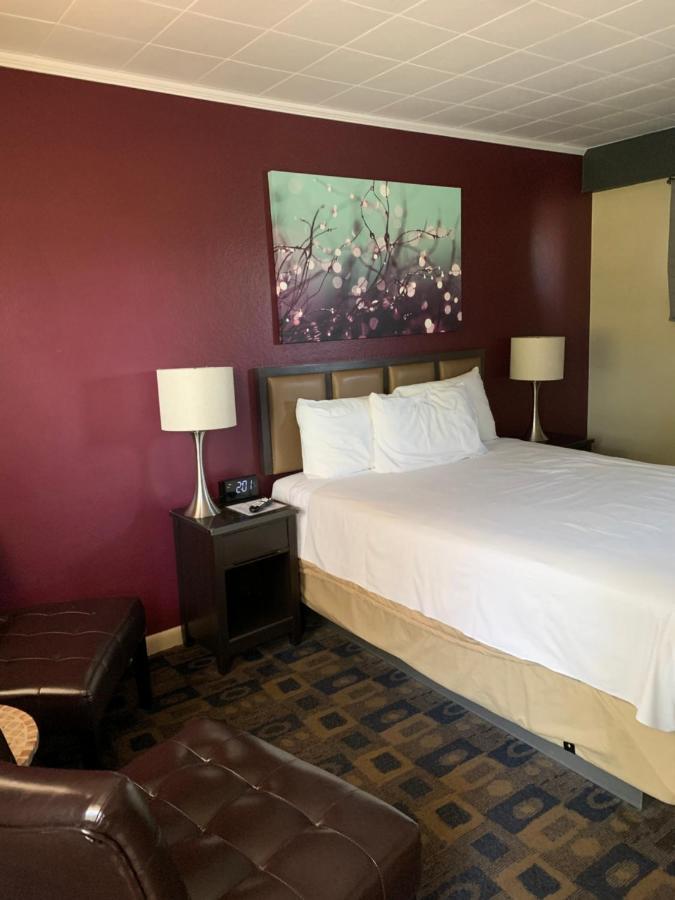 Alma The Triangle Motel מראה חיצוני תמונה